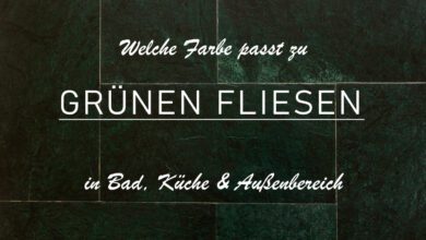Ausschnitt eines grünen Fliesenspiegels. Hierbei wurde sich für ein dunkelgrün entschieden, welches durch goldene Fugen einen sehr eleganten Stil ausstrahlt. Das Bild ist zusätzlich abgedunkelt, damit man den Titel lesen kann. Der Titel lautet: Welche Farbe passt zu grünen Fliesen in Bad, Küche und Außenbereich.